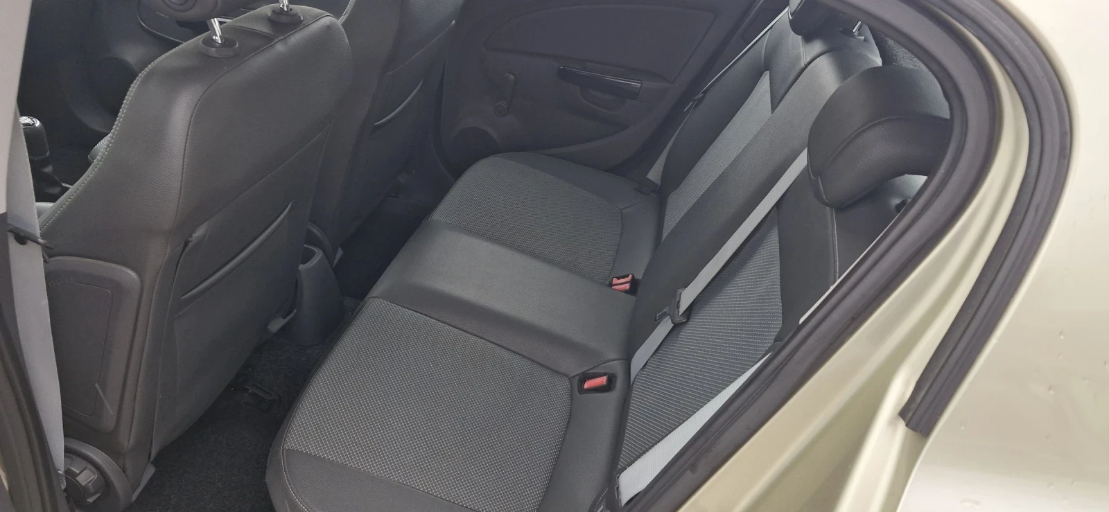 Opel Corsa 1.2i GPL 80hp, снимка 14 - Автомобили и джипове - 54585089