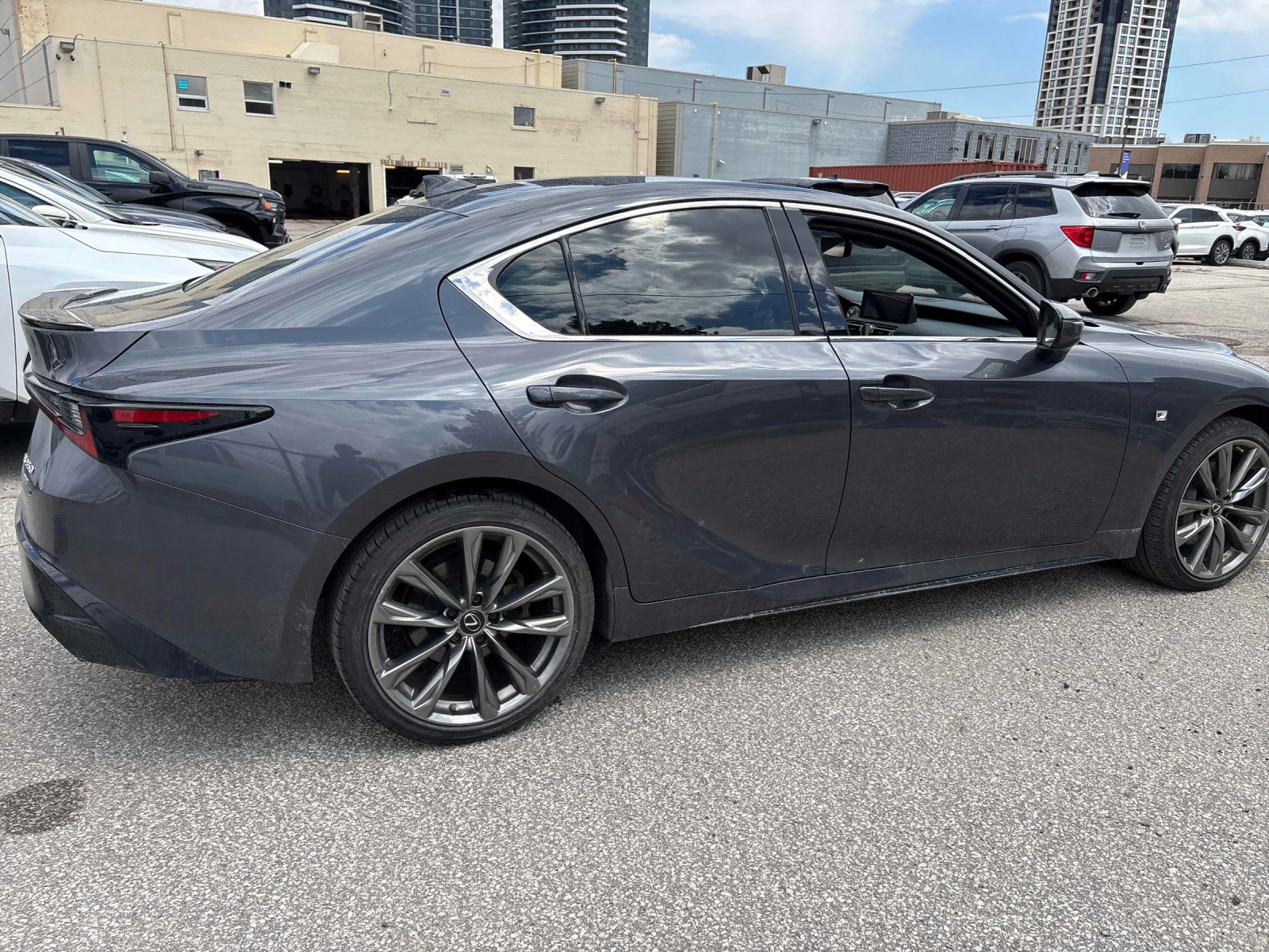 Lexus IS 350 F SPORT * ОБДУХВАНЕ * ШИБИДАХ * CARFAX * , снимка 3 - Автомобили и джипове - 54650950