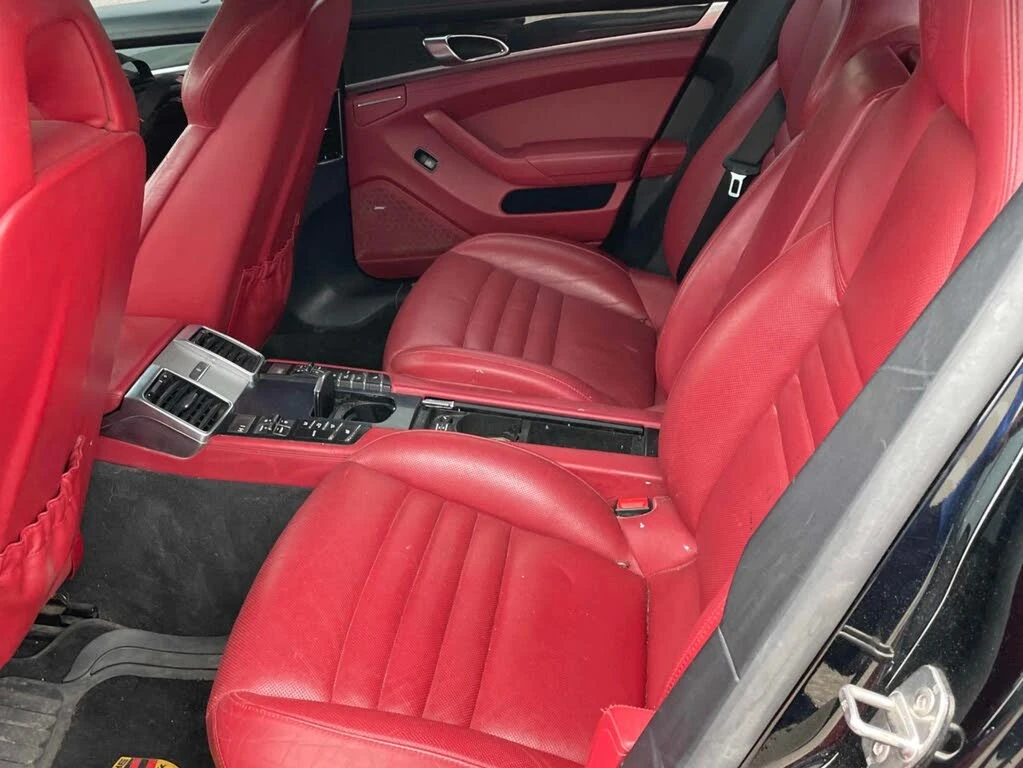 Porsche Panamera 4 FACE* BOSE* ПОДГРЕВ* ОБДУХВАНЕ* КРАЙНА ЦЕНА* , снимка 9 - Автомобили и джипове - 54714529