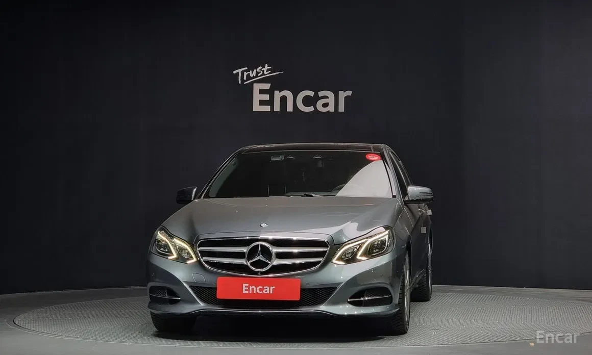 Mercedes-Benz E 300 3.5L V6 (M276) / CARFAX, снимка 3 - Автомобили и джипове - 54758333