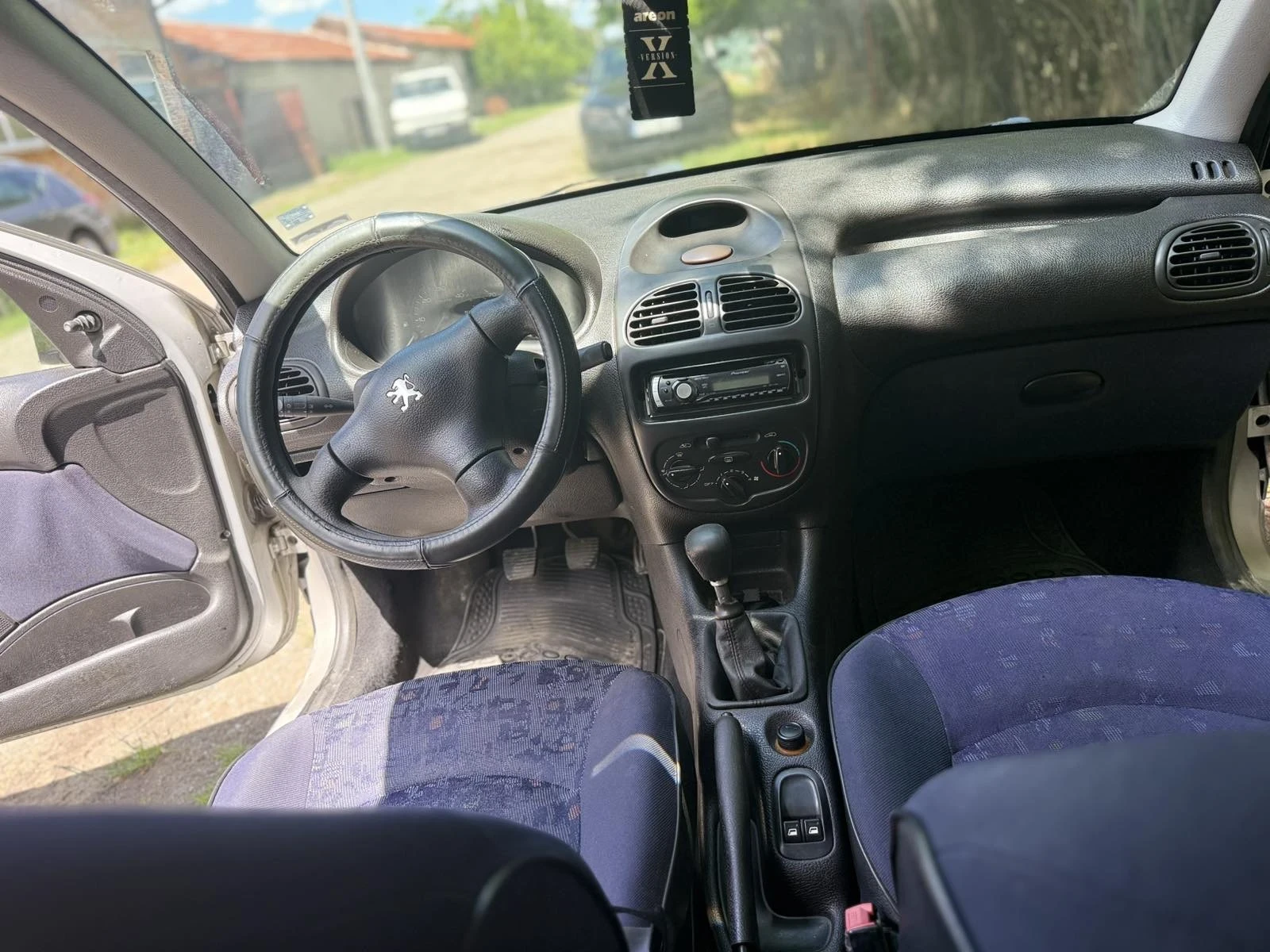 Peugeot 206, снимка 7 - Автомобили и джипове - 54990152