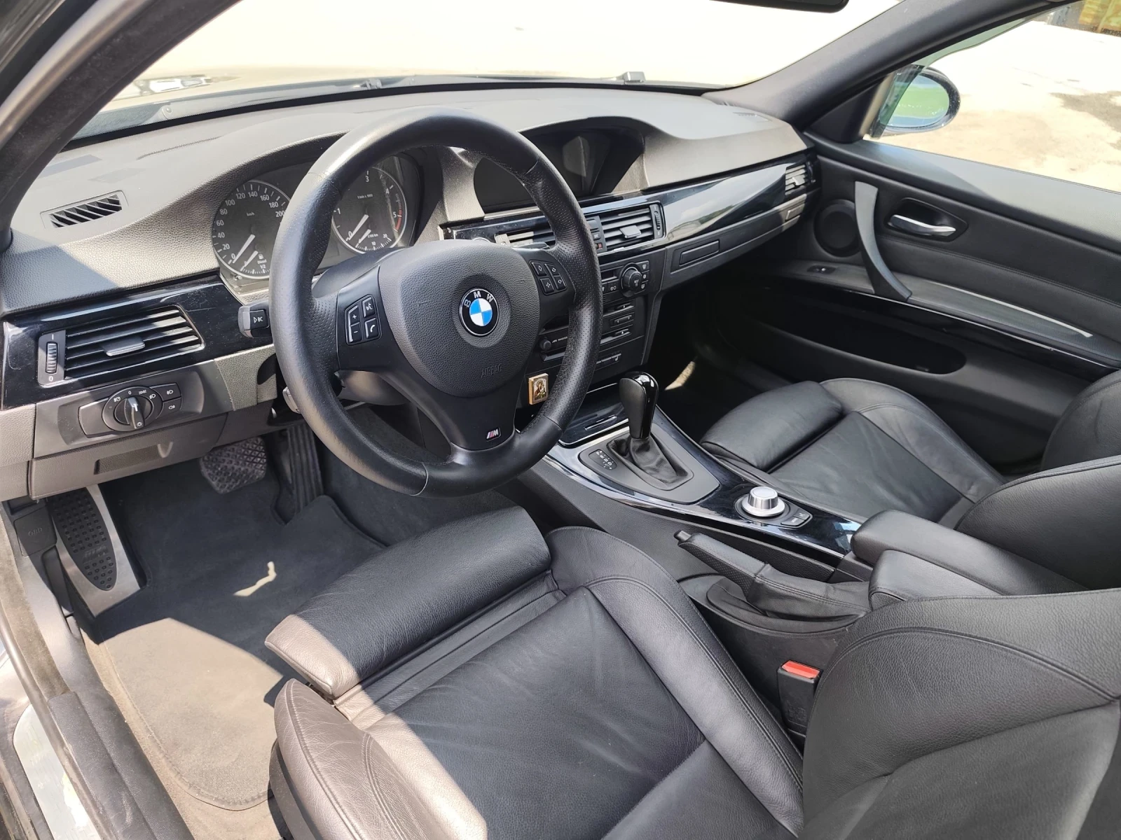 BMW 320 М47 Automatic M Pack, снимка 7 - Автомобили и джипове - 55149286