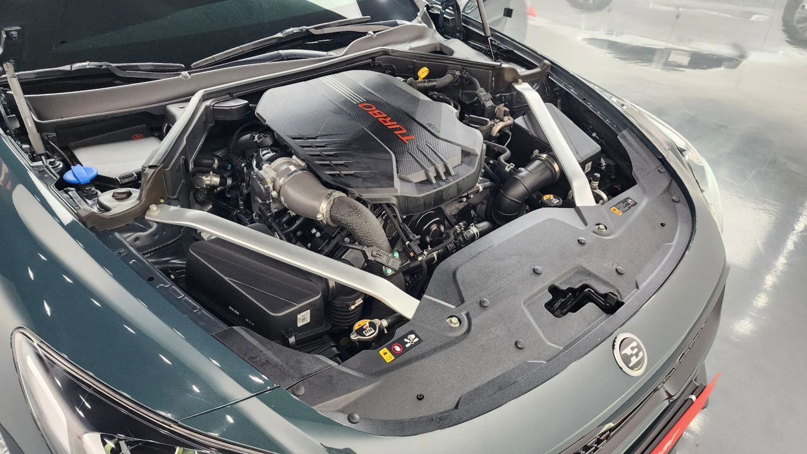 Kia Stinger * ОПЦИЯ ЗА ФИНАНСИРАНЕ , снимка 15 - Автомобили и джипове - 55407339