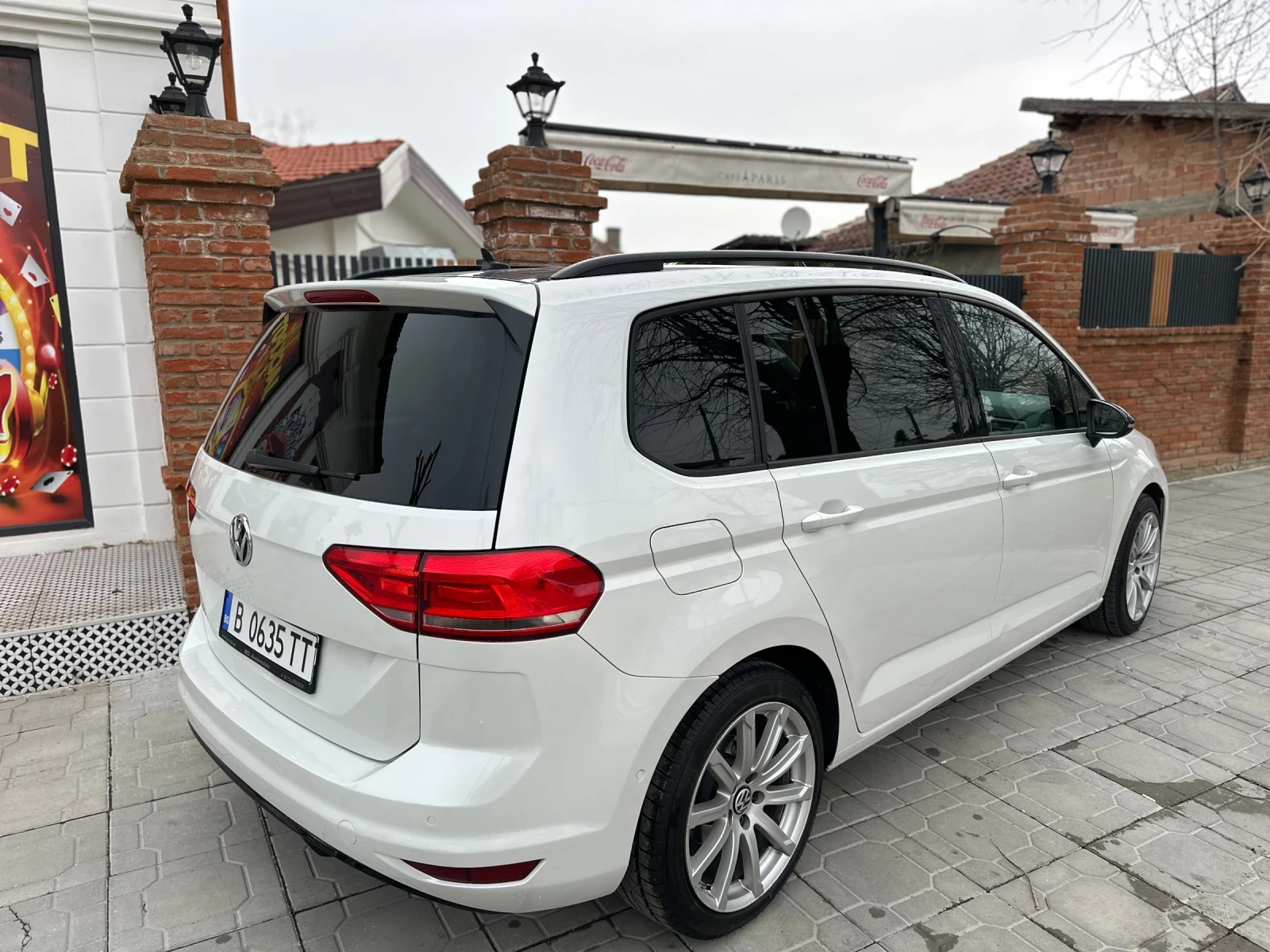 VW Touran, снимка 8 - Автомобили и джипове - 55578612