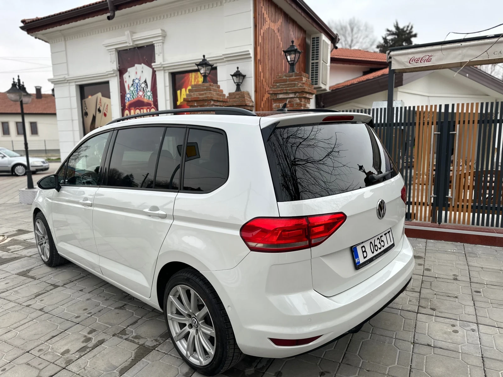 VW Touran, снимка 9 - Автомобили и джипове - 55578612