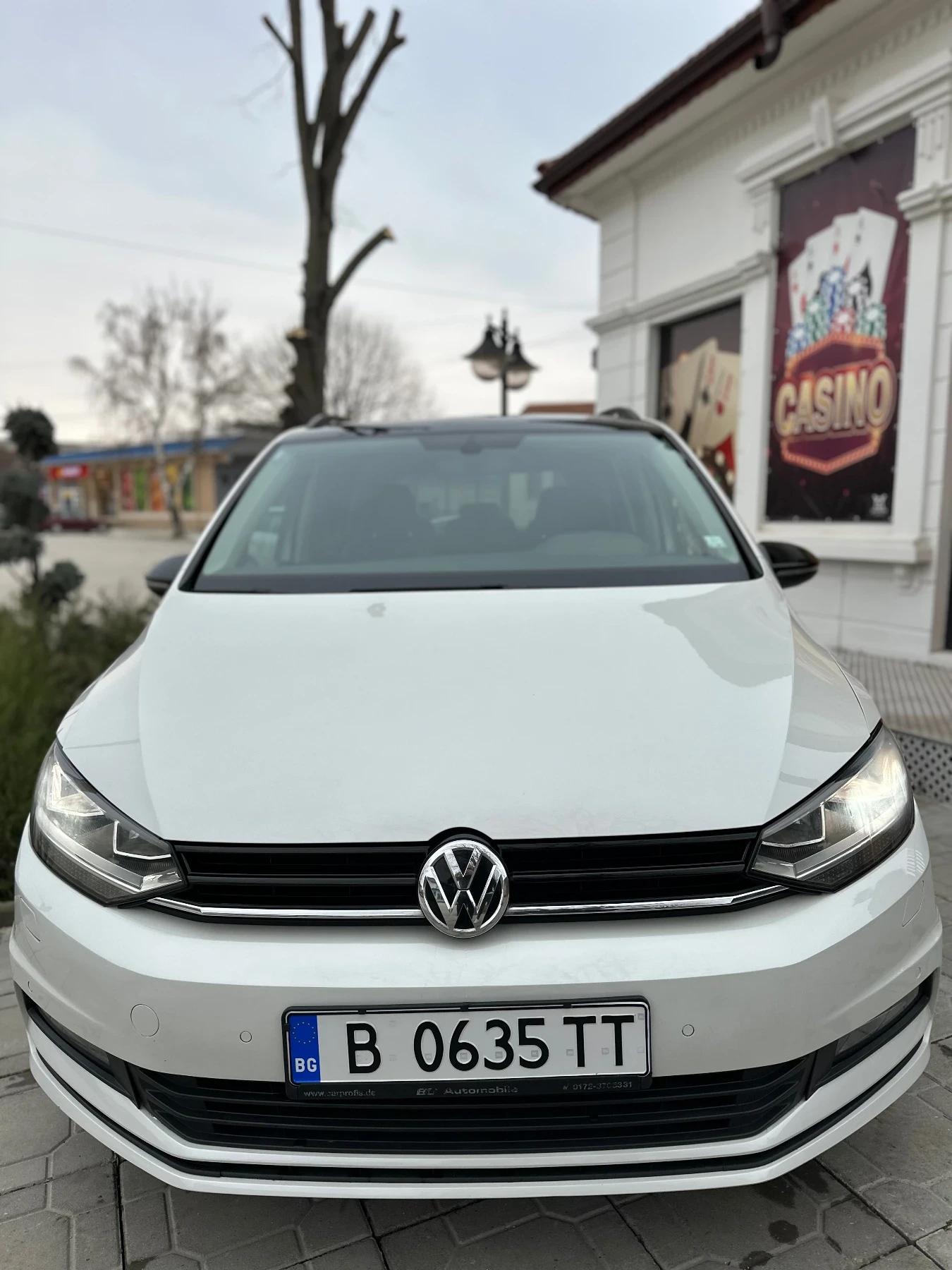 VW Touran, снимка 4 - Автомобили и джипове - 55578612