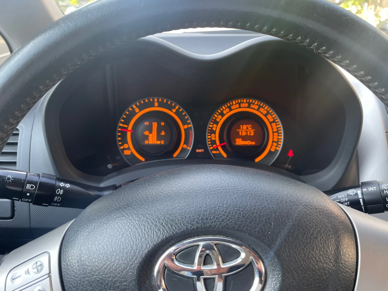 Toyota Auris, снимка 9 - Автомобили и джипове - 55726973