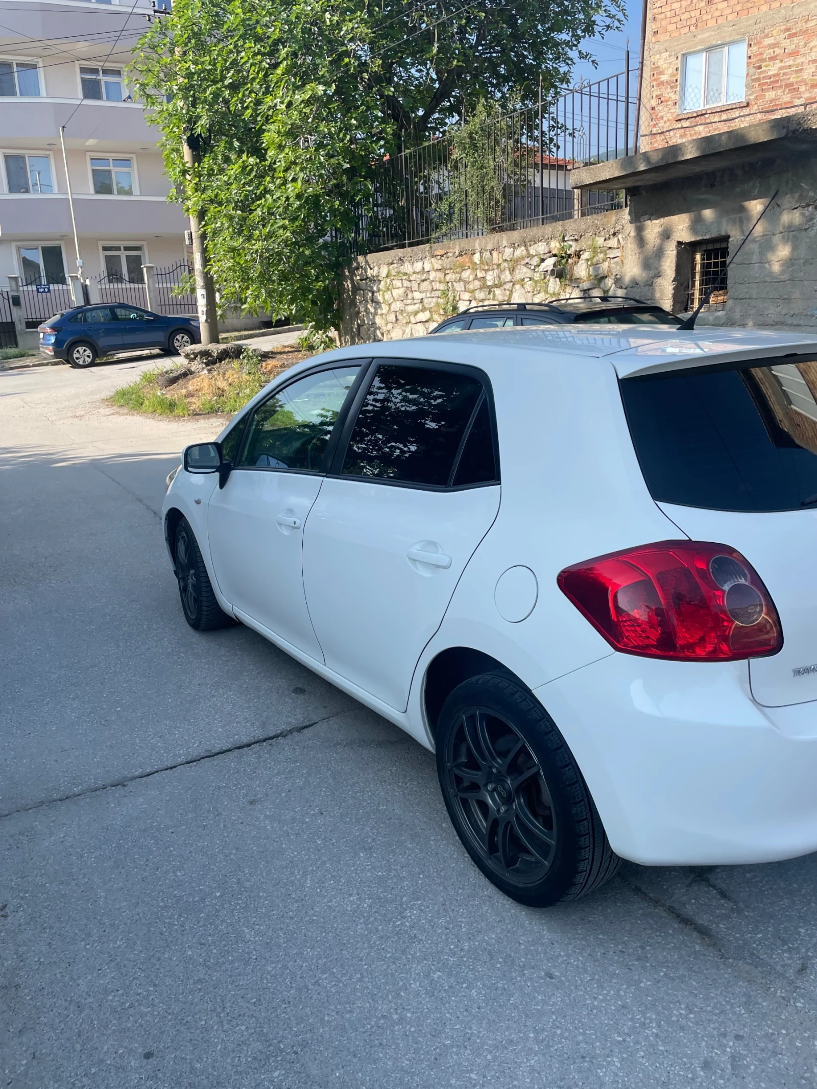 Toyota Auris, снимка 6 - Автомобили и джипове - 55726973