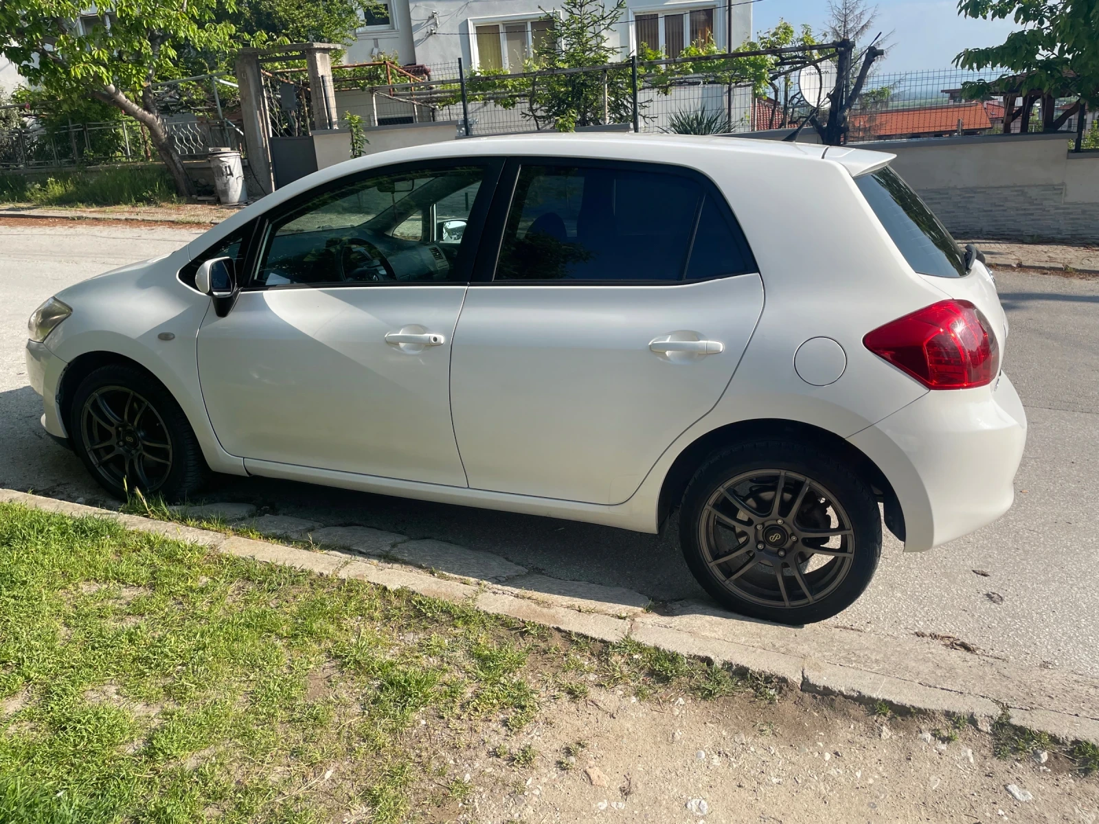 Toyota Auris, снимка 5 - Автомобили и джипове - 55726973