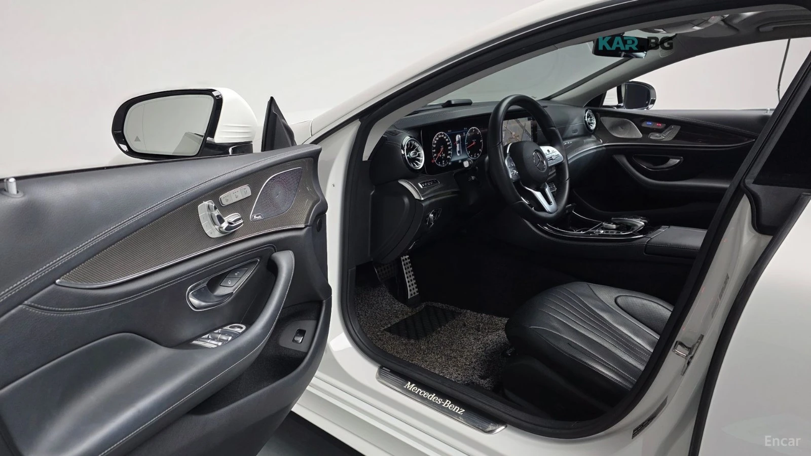 Mercedes-Benz CLS 400 4MATIC/AMG-LINE/DRIVE-ASSISTS/SUNROOF, снимка 5 - Автомобили и джипове - 55734987