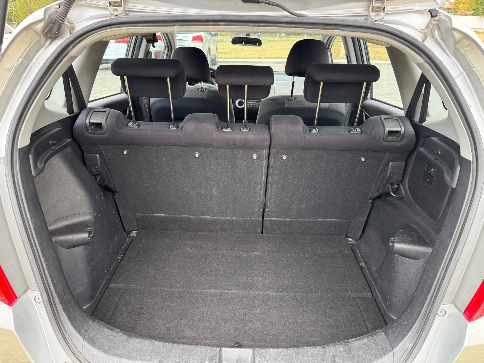 Honda Jazz 1.4, снимка 15 - Автомобили и джипове - 56115417