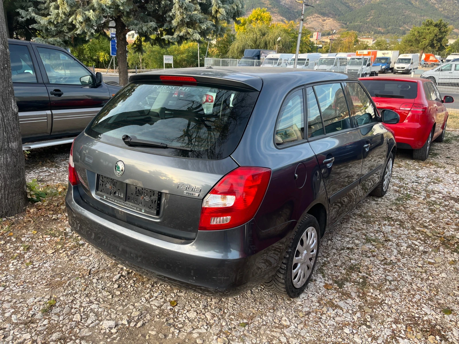 Skoda Fabia, снимка 4 - Автомобили и джипове - 56397806