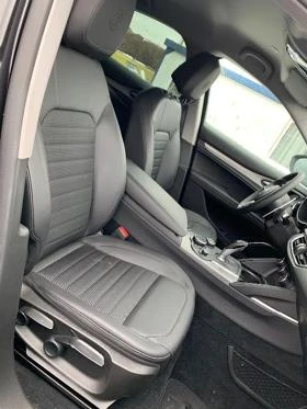 Alfa Romeo Stelvio 2.2D, Q4, 4x4, 3000km., снимка 9