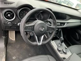 Alfa Romeo Stelvio 2.2D, Q4, 4x4, 3000km., снимка 7