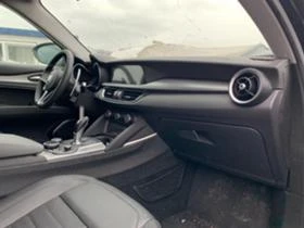 Alfa Romeo Stelvio 2.2D, Q4, 4x4, 3000km., снимка 8