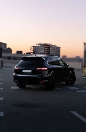 Porsche Cayenne Platinum , снимка 2