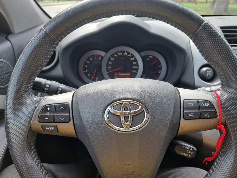 Toyota Rav4, снимка 4 - Автомобили и джипове - 44658954