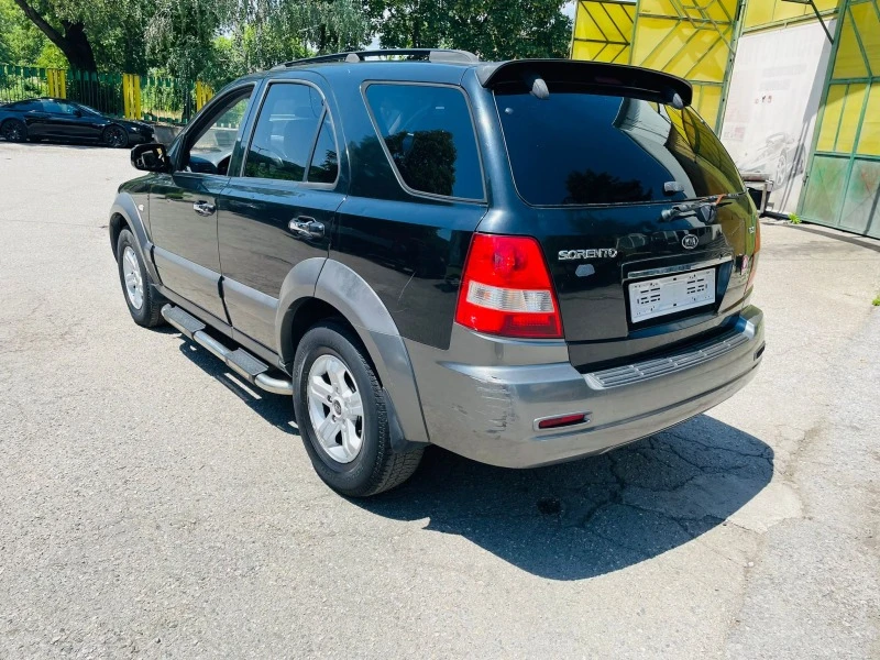 Kia Sorento 2.5CRDI-4x4 КЛИМАТРОНИК, снимка 5 - Автомобили и джипове - 47449389