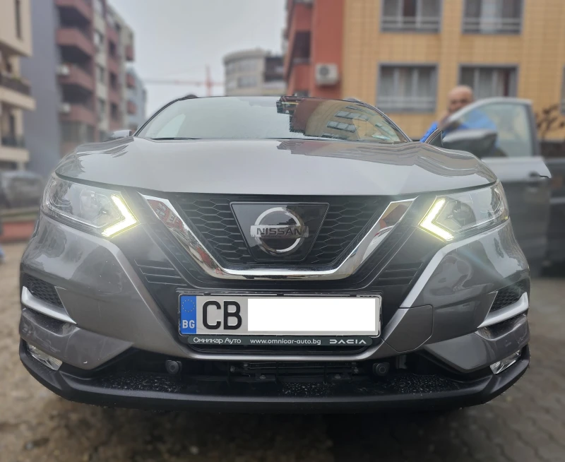 Nissan Qashqai 1.6DCI N-Connecta, снимка 2 - Автомобили и джипове - 52842057
