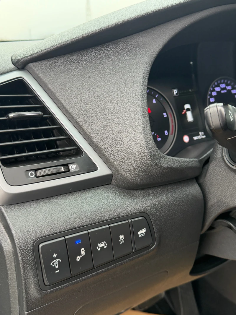 Hyundai Tucson 2.0//184коня//4х4//Нов внос от Белгия!, снимка 13 - Автомобили и джипове - 52859376