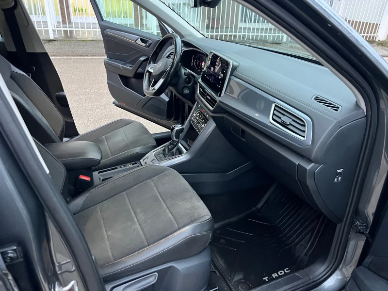 VW T-Roc 91 000 km, снимка 13 - Автомобили и джипове - 52878047