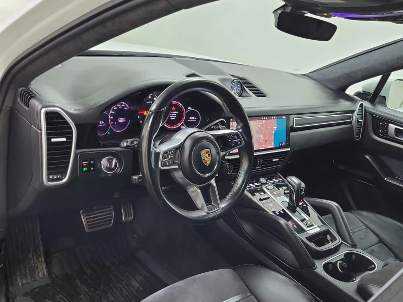 Porsche Cayenne GTS COUPE С РЕГИСТРАЦИЯ & АВТО КРЕДИТ , снимка 8 - Автомобили и джипове - 53361422
