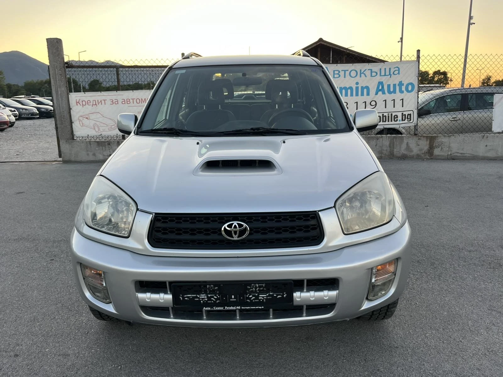 Toyota Rav4 2.0D4D 116кс 4Х4 КЛИМАТИК - изображение 2