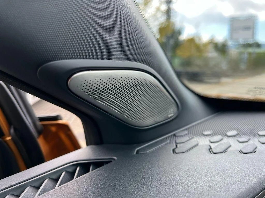 Toyota C-HR 2.0 HEV EXECUTIVE 4X4 PANORAMA TOKYO GOLD   | Mobile.bg   17