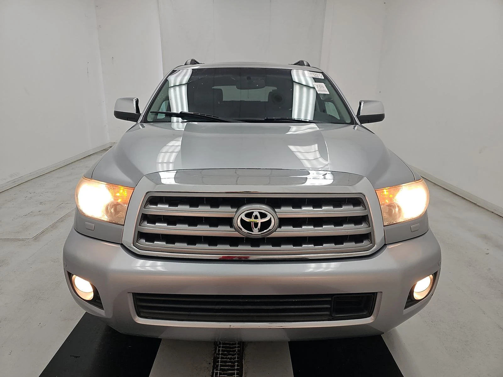 Toyota Sequoia PLATINUM* 5.7* V8* ПОДГРЕВ* КАМЕРА* КЕЙЛЕС - изображение 5