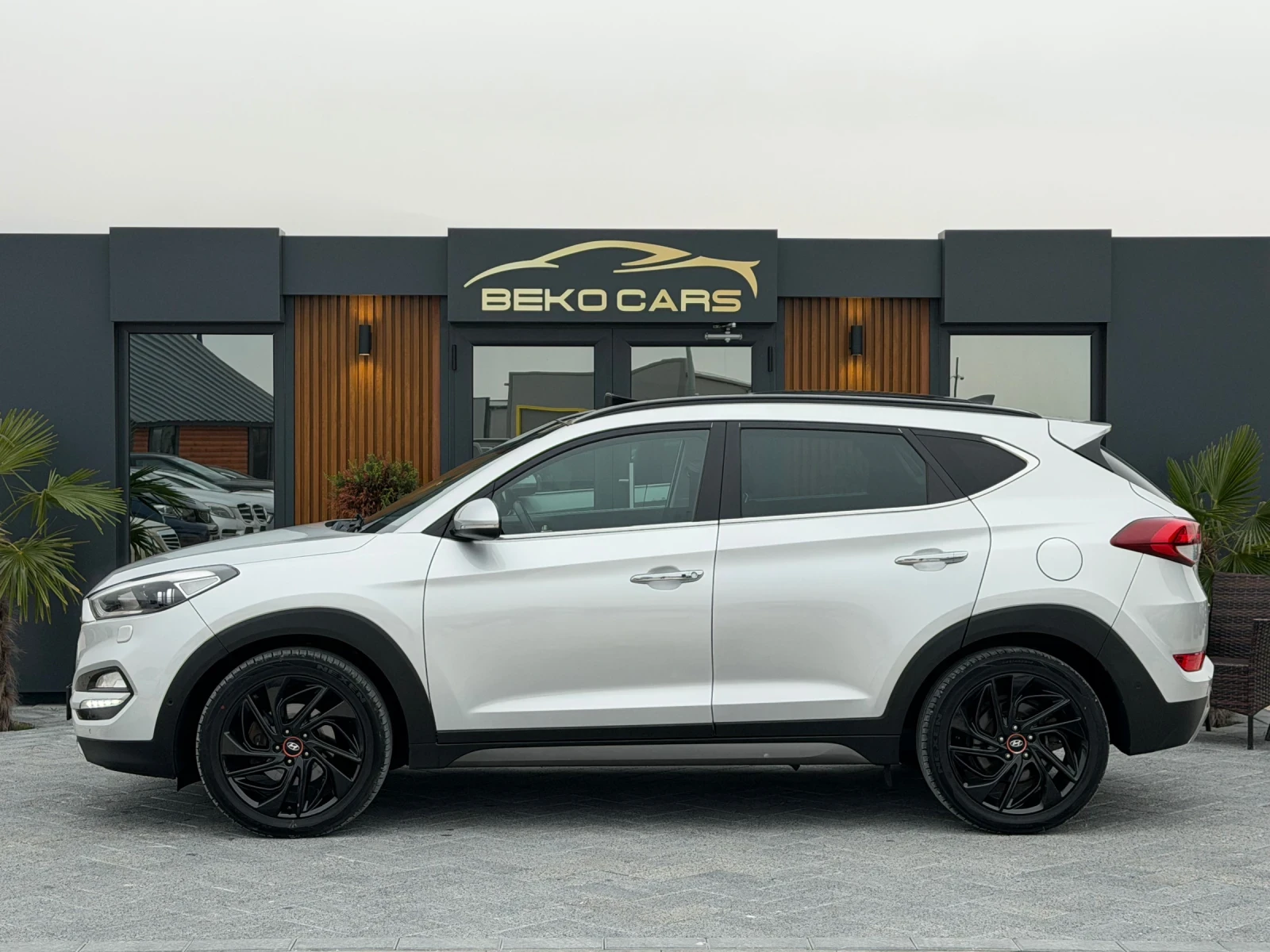 Hyundai Tucson 2.0//184коня//4х4//Нов внос от Белгия! - изображение 8