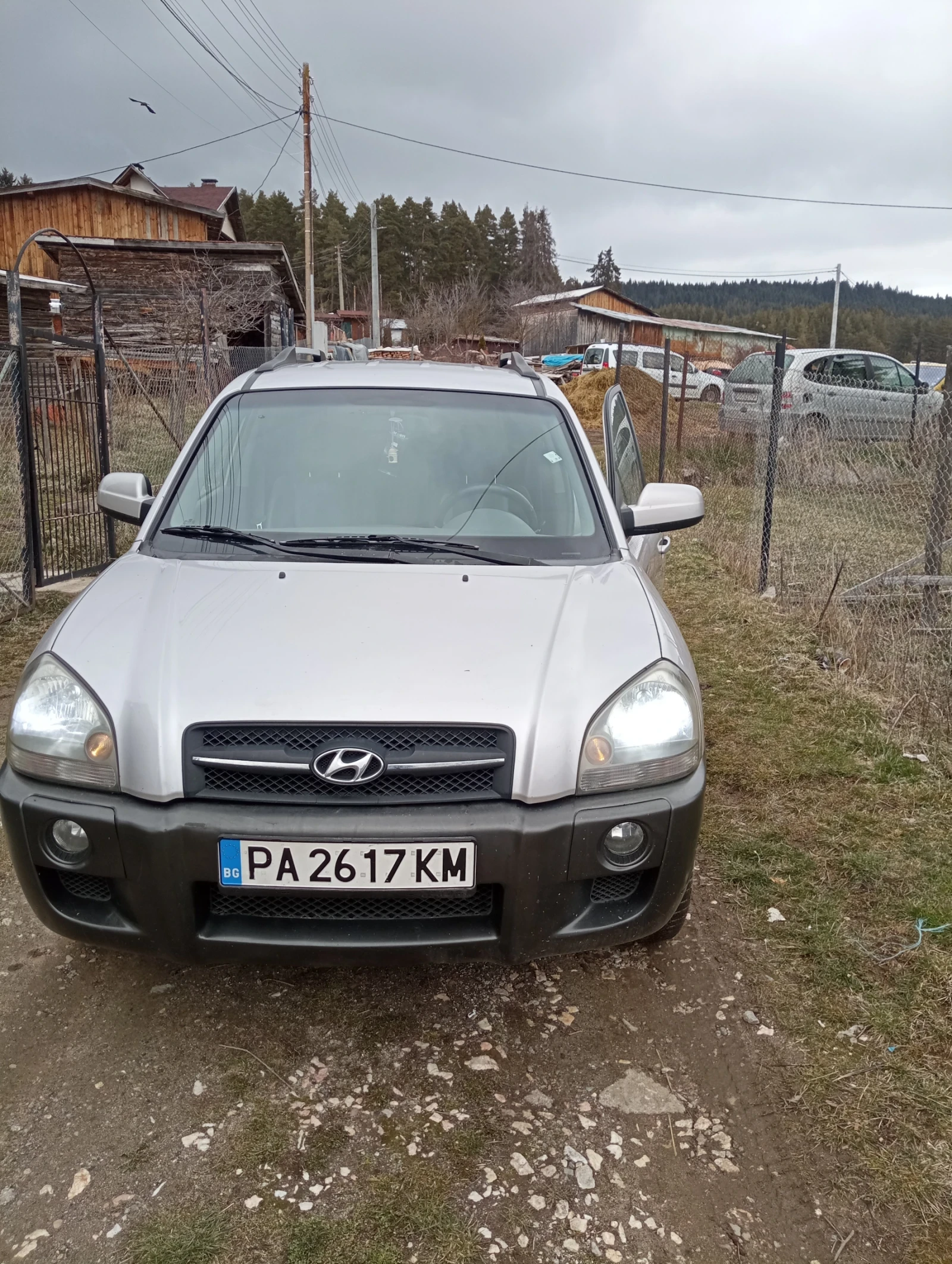 Hyundai Tucson, снимка 2 - Автомобили и джипове - 54068356