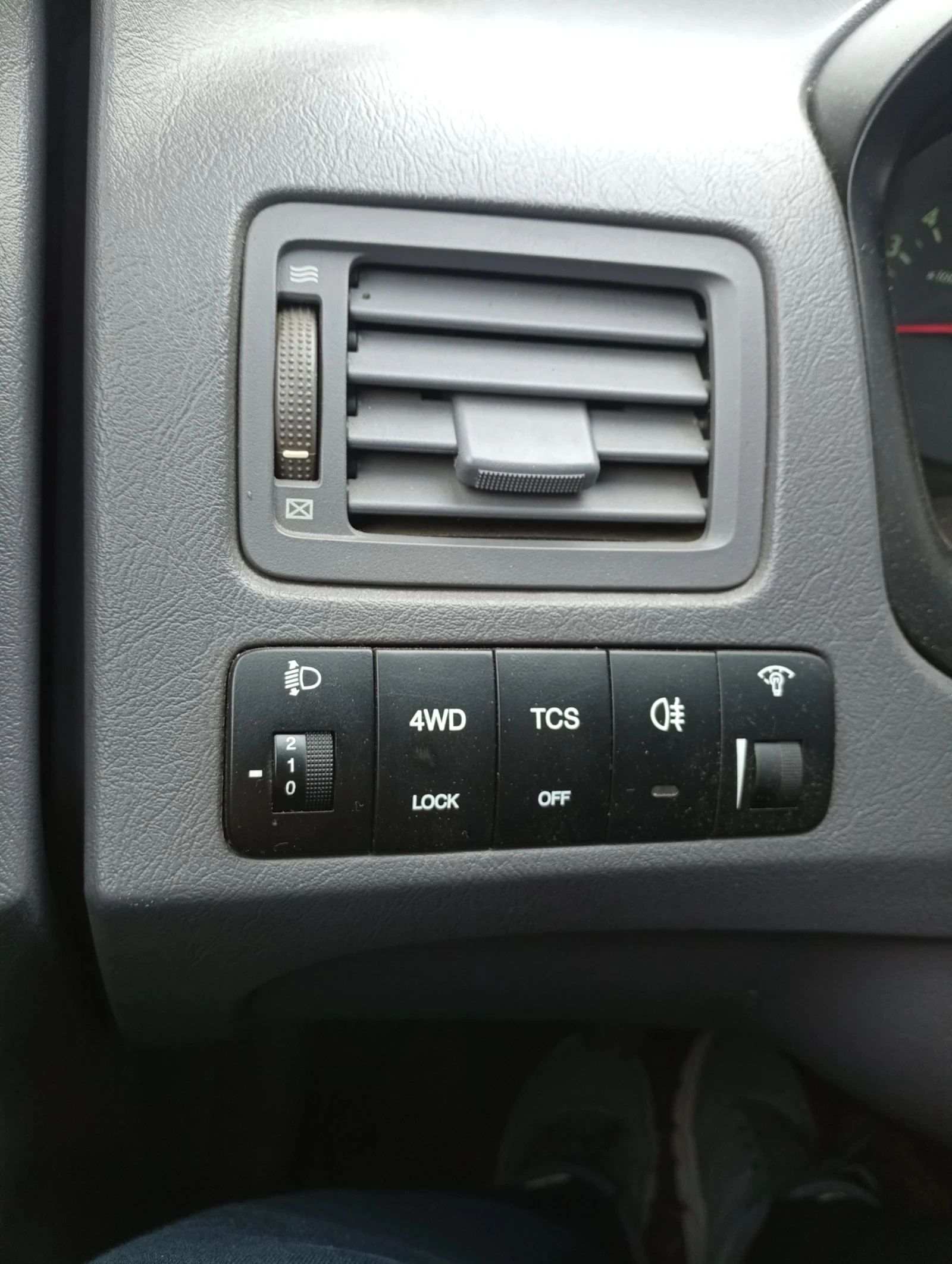 Hyundai Tucson, снимка 7 - Автомобили и джипове - 54068356