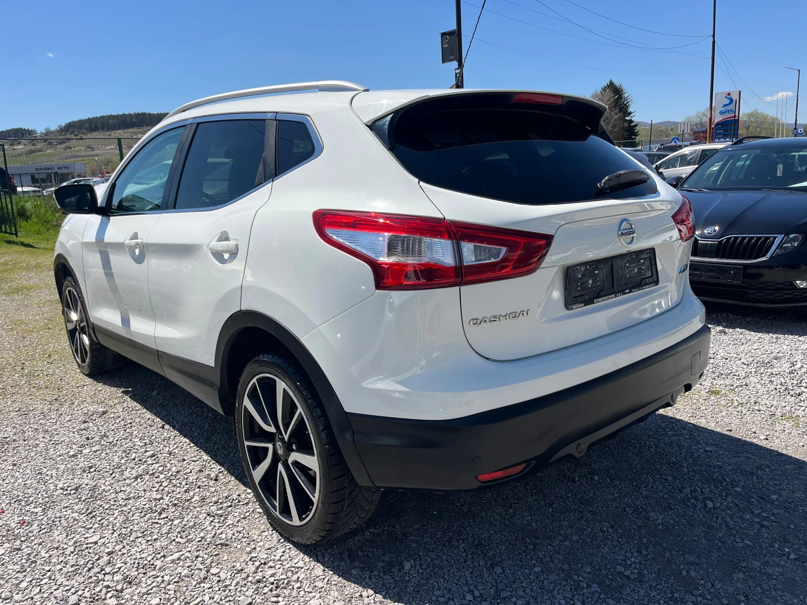 Nissan Qashqai 1.5dci Tekna panorama full, снимка 4 - Автомобили и джипове - 54243717