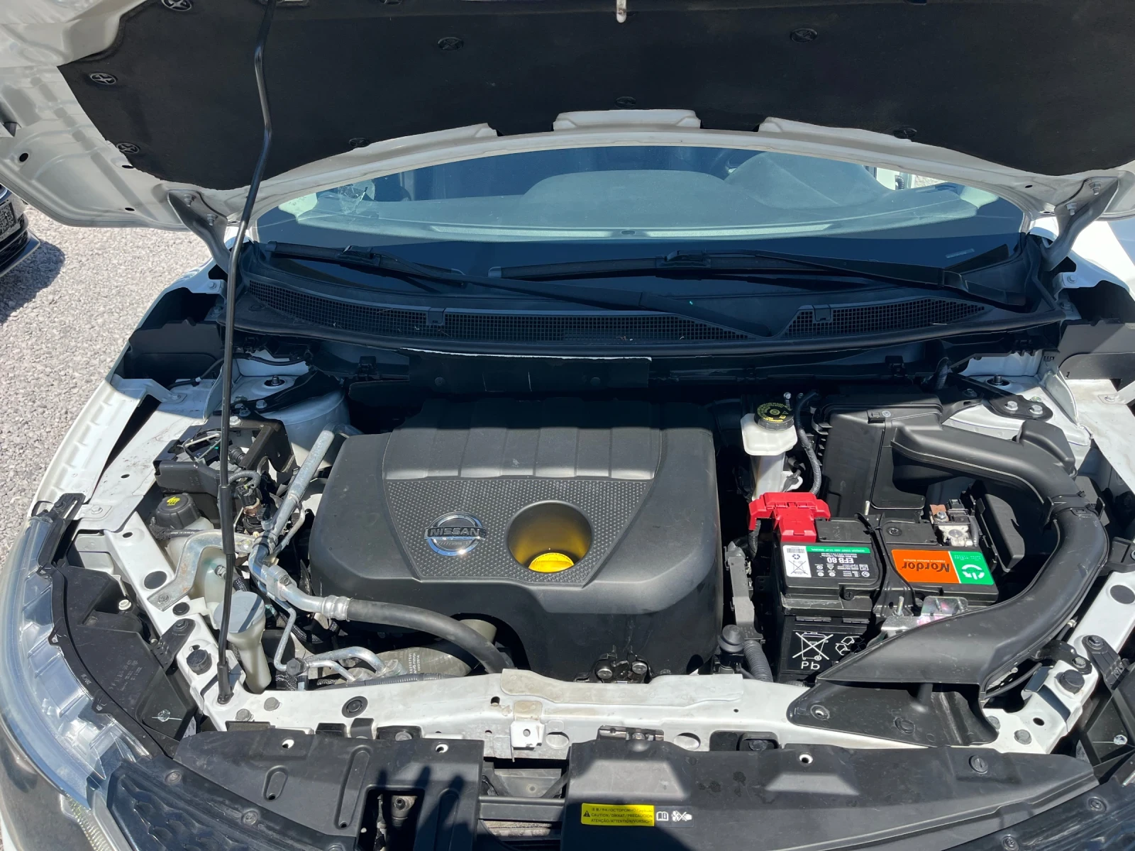 Nissan Qashqai 1.5dci Tekna panorama full, снимка 16 - Автомобили и джипове - 54243717