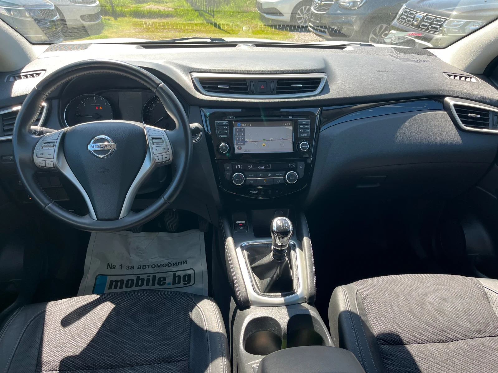 Nissan Qashqai 1.5dci Tekna panorama full, снимка 13 - Автомобили и джипове - 54243717