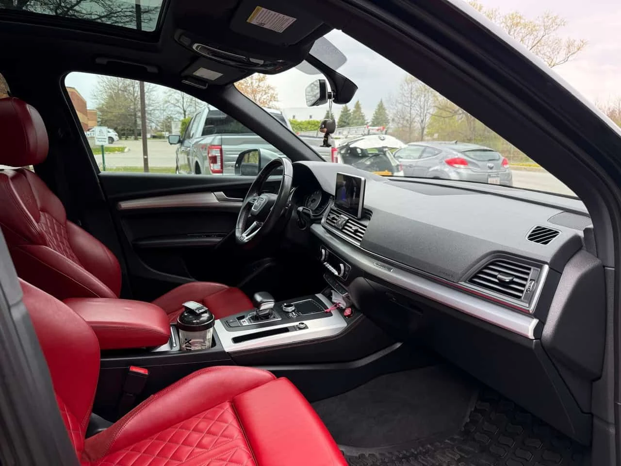Audi SQ5 Progressiv/ПАНОРАМА/БЕЗ ИНЦИДЕНТИ, снимка 15 - Автомобили и джипове - 54459641