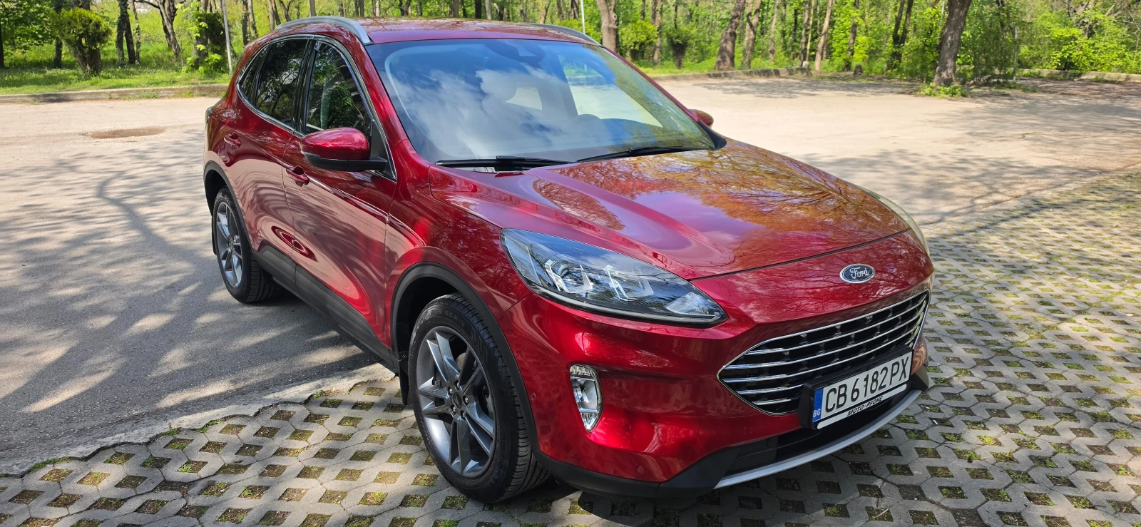 Ford Kuga 2000 Mild-Hybrid , снимка 3 - Автомобили и джипове - 54797306