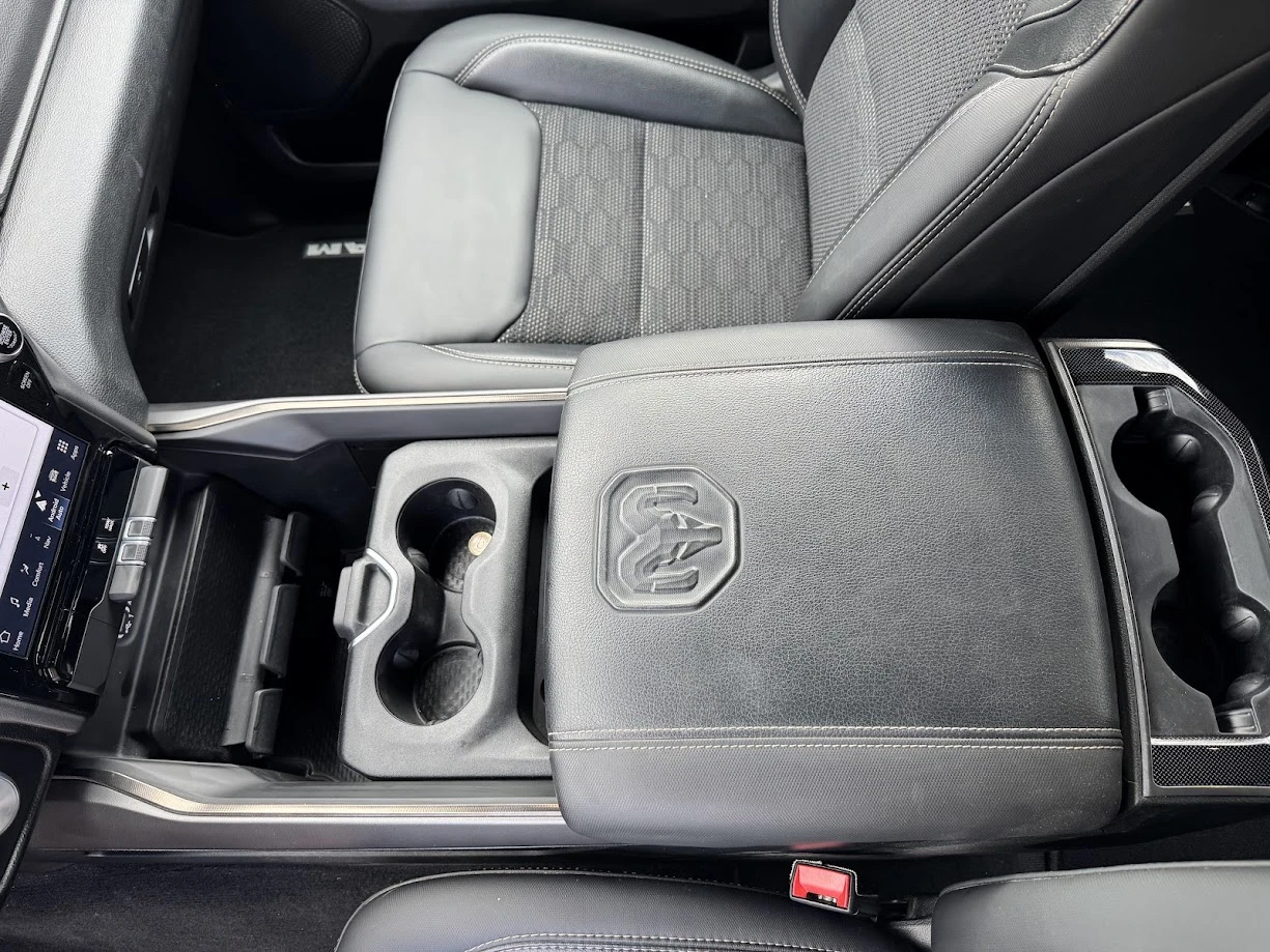 Dodge RAM 1500 Sport, снимка 13 - Автомобили и джипове - 54928135