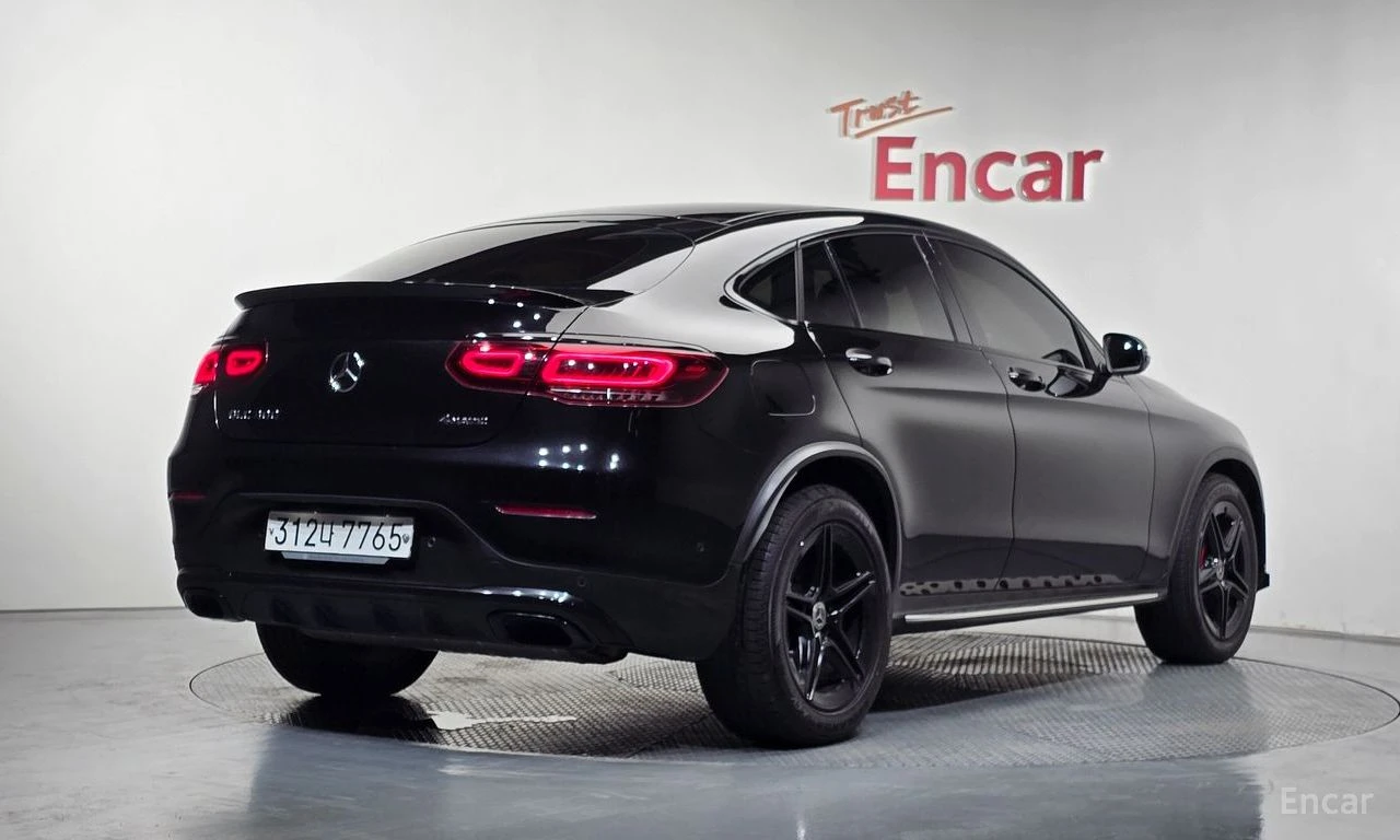 Mercedes-Benz GLC 300 AMG* LINE* COUPE* ХЕДЪП* КАМЕРА* , снимка 2 - Автомобили и джипове - 55468346