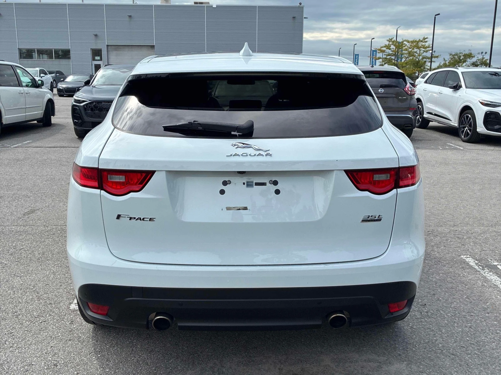 Jaguar F-PACE * 35t R Sport * CARFAX * ЦЕНА ДО БГ, снимка 5 - Автомобили и джипове - 56138871