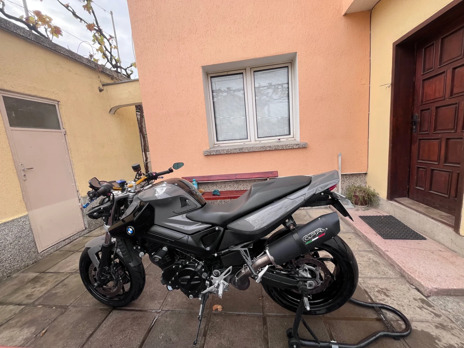 BMW F 800r  - изображение 2