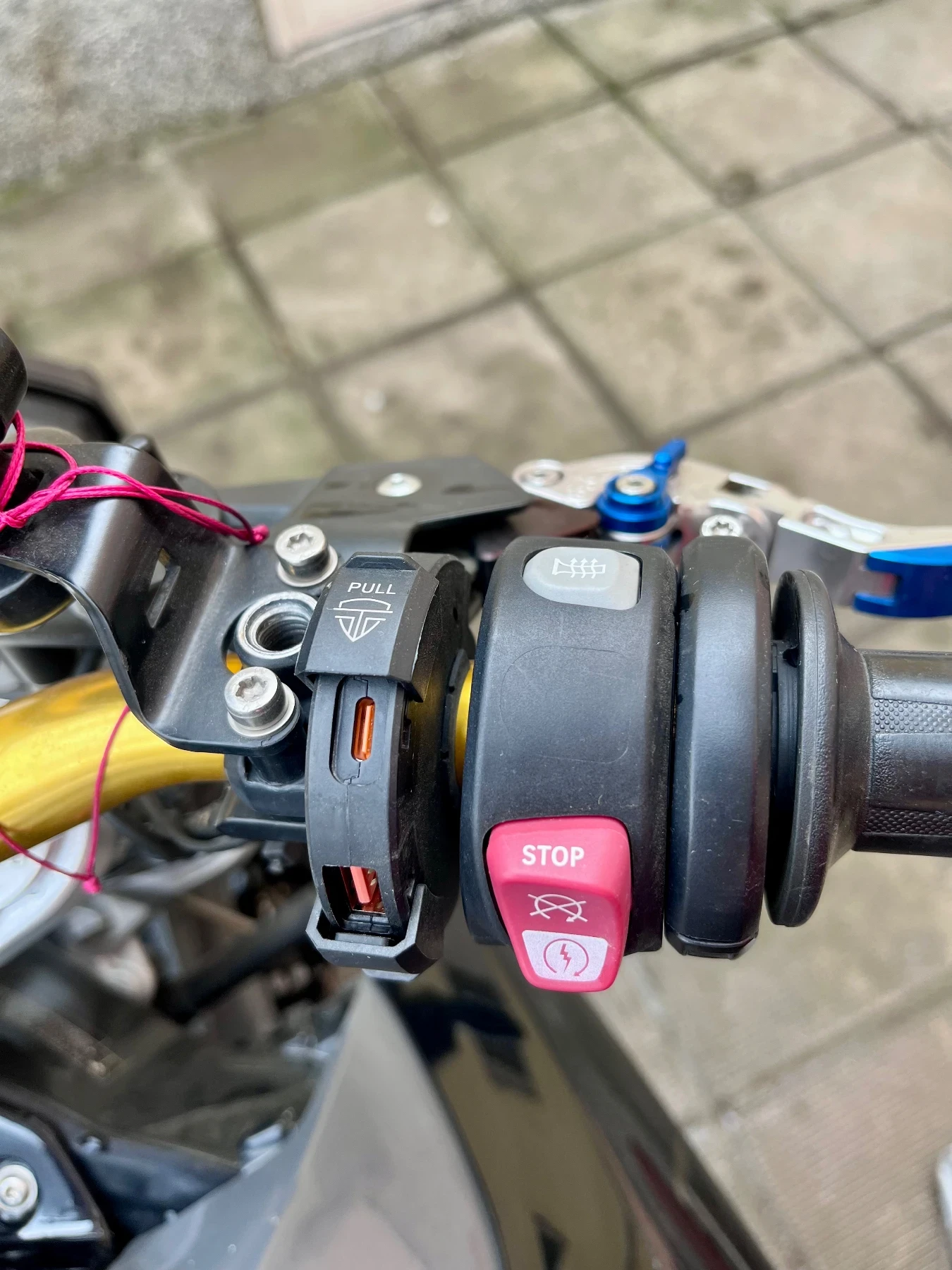 BMW F 800r  - изображение 6