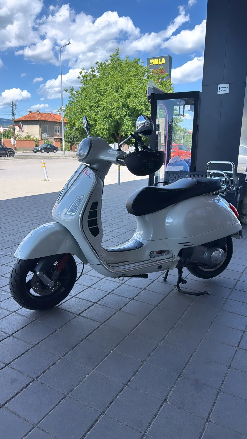 Vespa GTS