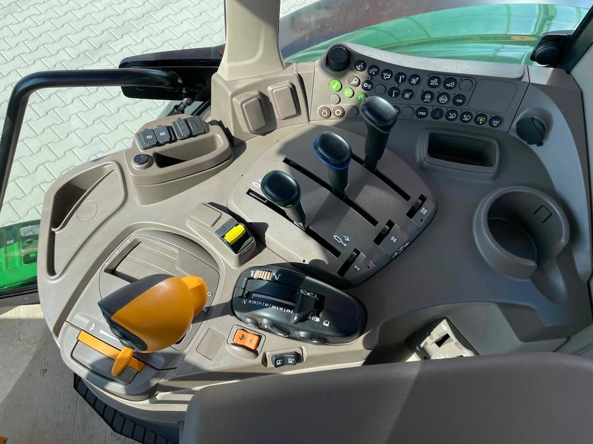 Трактор John Deere 6155M Select+ Edition AutoQuad PLUS Eco - изображение 8