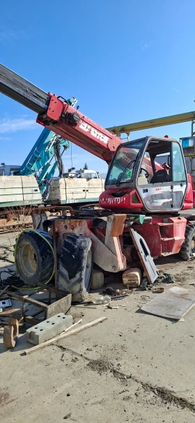 Телескопични товарачи Manitou MRT-X 1440, снимка 3