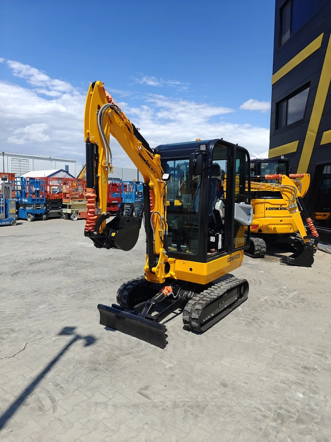 Багер Друга марка Lonking CDM6020 - изображение 3