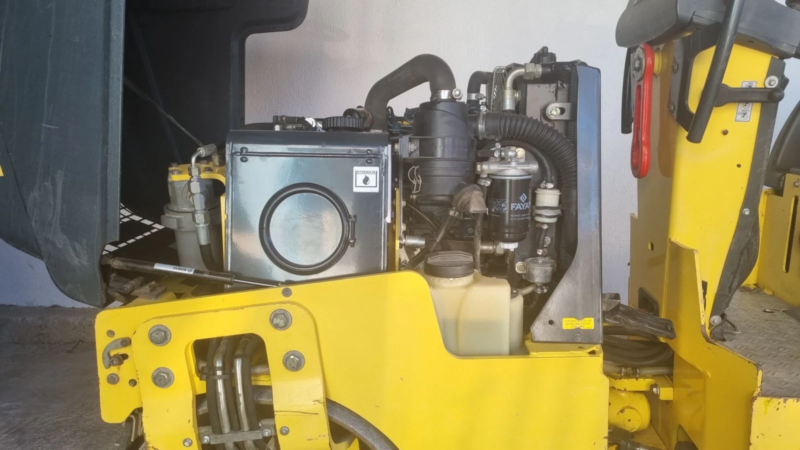 Валяк BOMAG BW80 AD 5, снимка 8 - Индустриална техника - 56636470