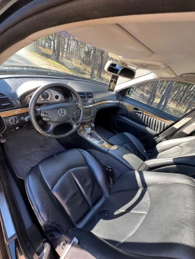 Mercedes-Benz E 320, снимка 6