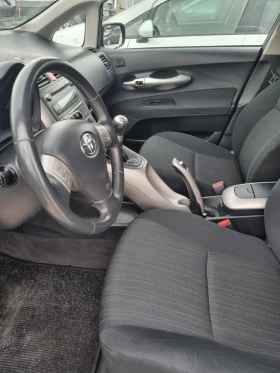 Обява за продажба на Toyota Auris 1, 6 124кс ~8 900 лв. - изображение 7