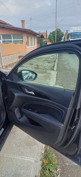 Opel Insignia - 16000 € - 49346746 3